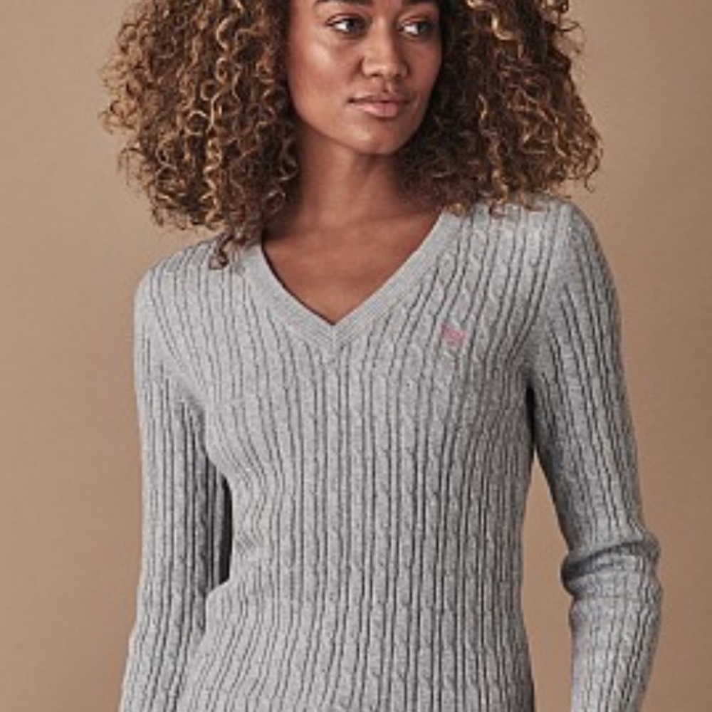 Crew Clothing Co Gray Cable Knit Sweater NWT